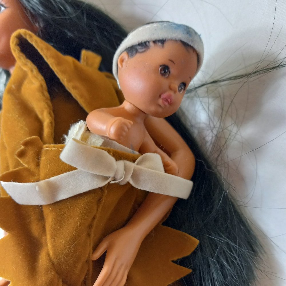 Native American Barbie Dolls Lot of 5 with stands - Picture 6 of 15